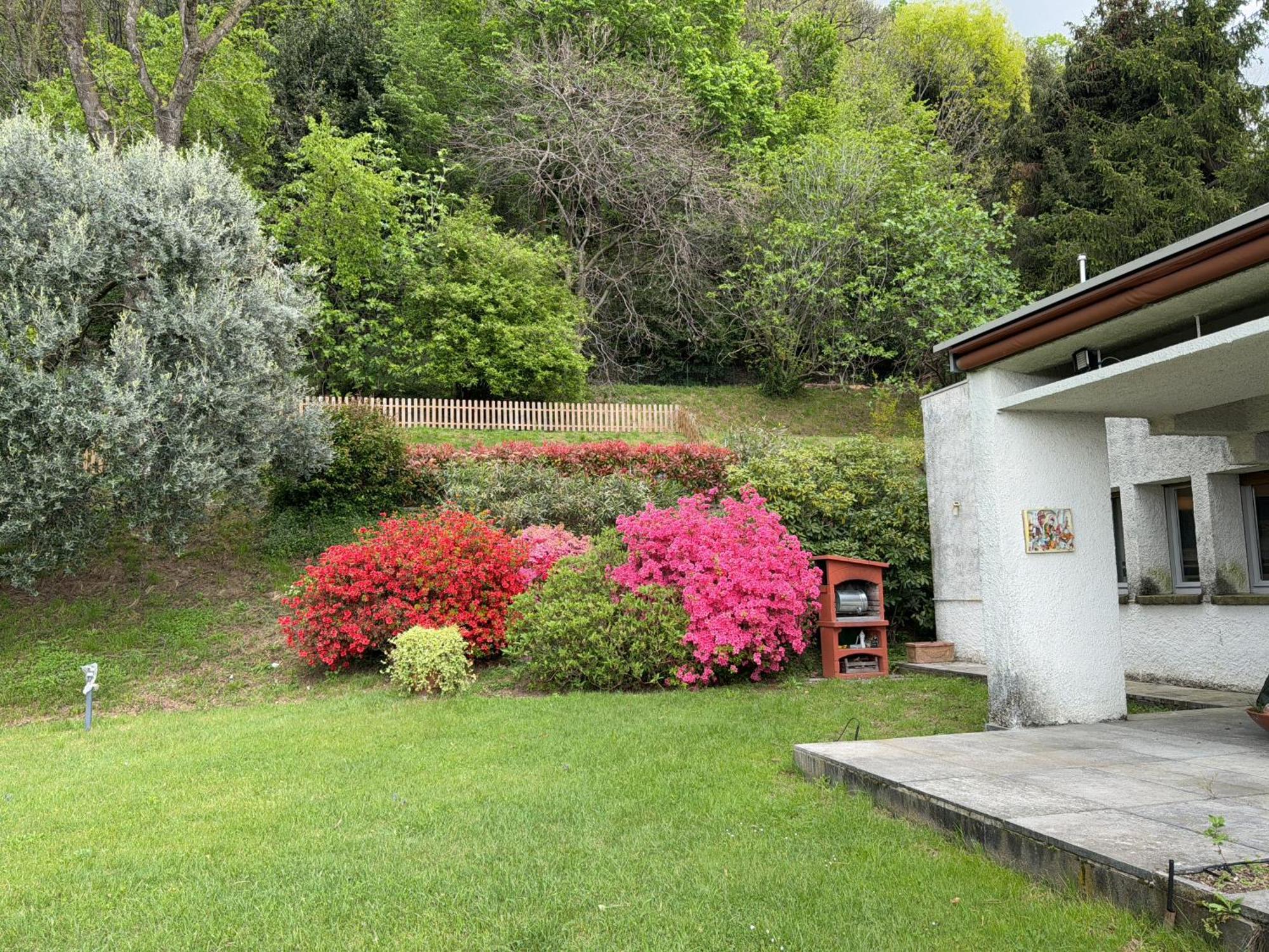 Villa Rossini Tavernerio Eksteriør bilde